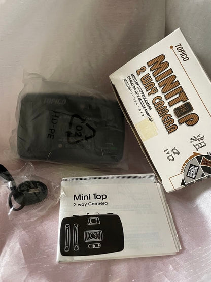MINI TOP 2-WAY CAMERA Two-Way Camera 135 Film Compatible, 28mm Lens