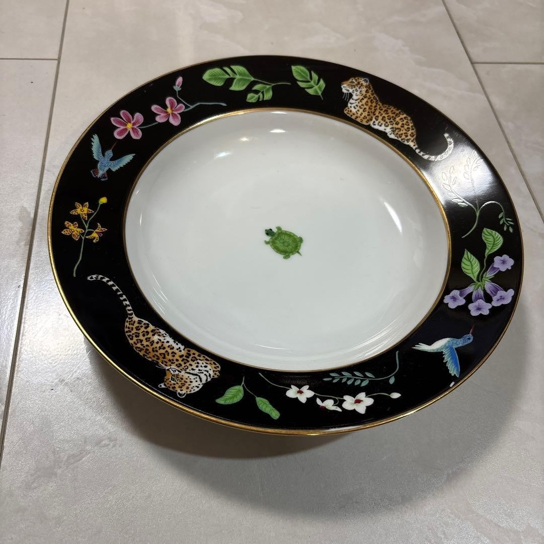 Rare LYNN CHASE Jaguar Jungle Deep Plate Approx. 23cm Porcelain, Round Used