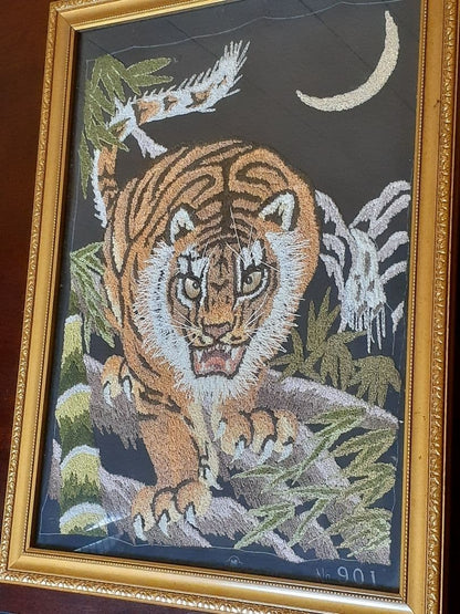 Showa Retro Thread Painting Cultural Embroidery Tiger Bamboo Grove Painting Art