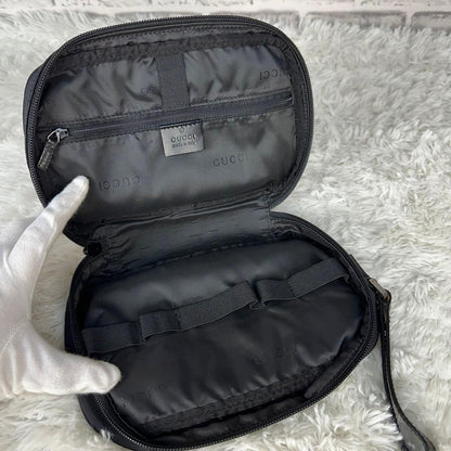 GUCCI Vintage Tom Ford Era Black Canvas Makeup Pouch Unisex Rare Authentic
