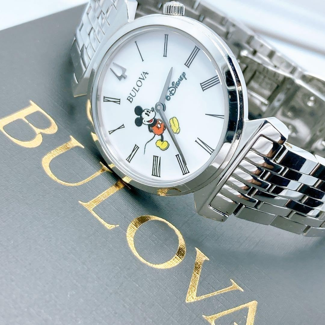 Bulova Mickey Mouse Disney Round Watch Rare" Used