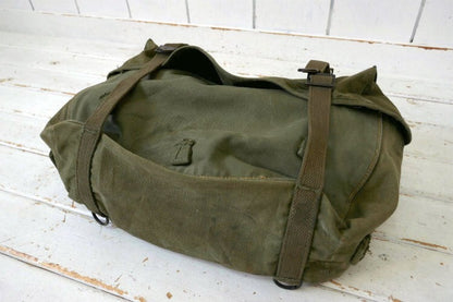 US Army real military M-1945 khaki canvas 40's vintage field cargo pack bag USA