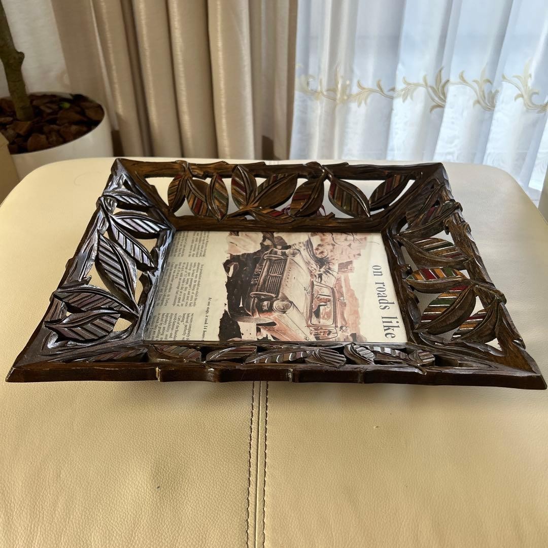 Wooden frame for photographs and paintings, used, Showa retro, rare.