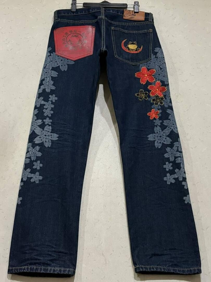Used SANMARUICHI Denim Jeans Pants Sakura Floral Embroidered Blue Size 32 Ex+