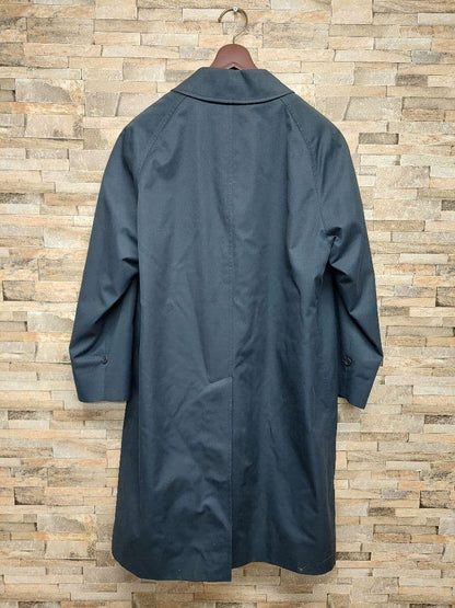Men's Size M Burberry Navy Trench Coat Featuring Check Lining