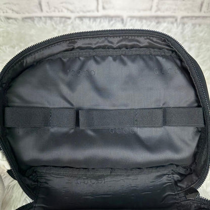 GUCCI Vintage Tom Ford Era Black Canvas Makeup Pouch Unisex Rare Authentic
