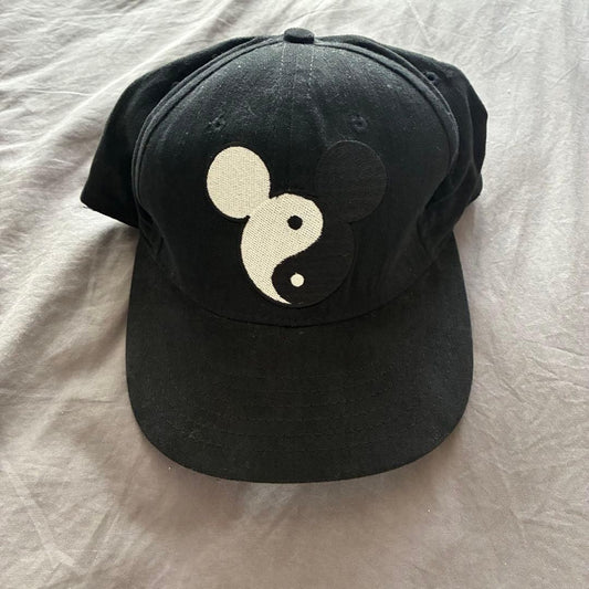 Disney Vintage 90S Yin Yang Mickey Cap Men's accessories, hats, popular brands