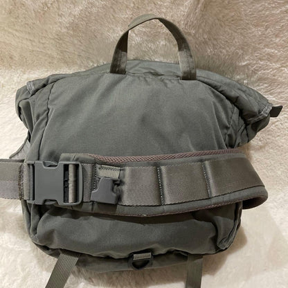MYSTERY RANCH Invader Messenger Bag Rare Discontinued Shoulder Body Bag Used