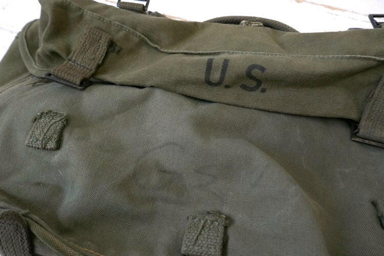US Army real military M-1945 khaki canvas 40's vintage field cargo pack bag USA