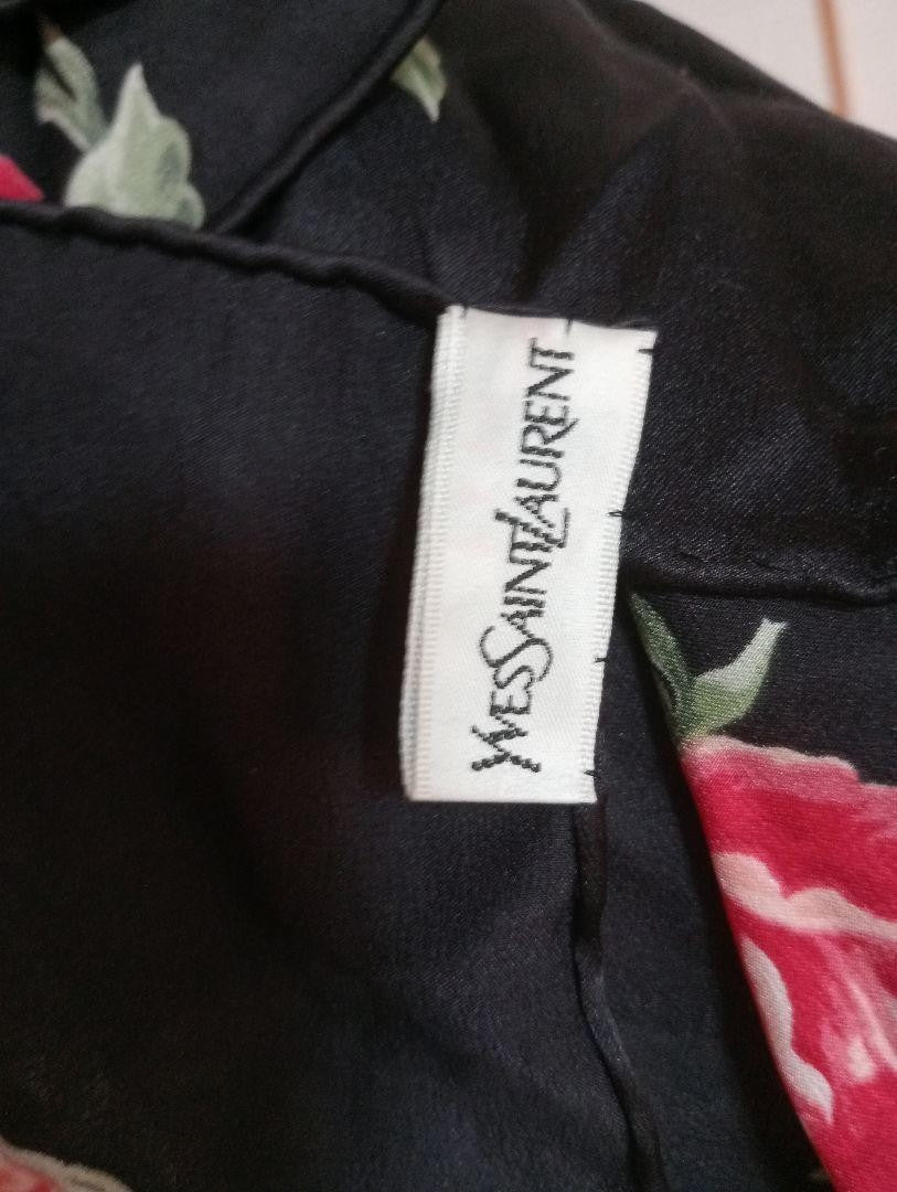 Ysl Yves Saint Laurent Silk 100 Large Scarf Rose Floral print 88x88cm Luxury