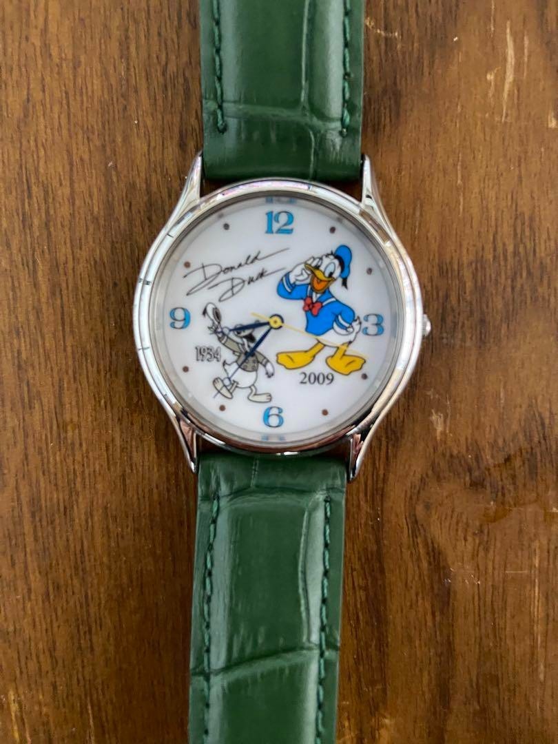 Citizen Disney Donald Duck Solar Watch Boys Size Stylish Design for Women