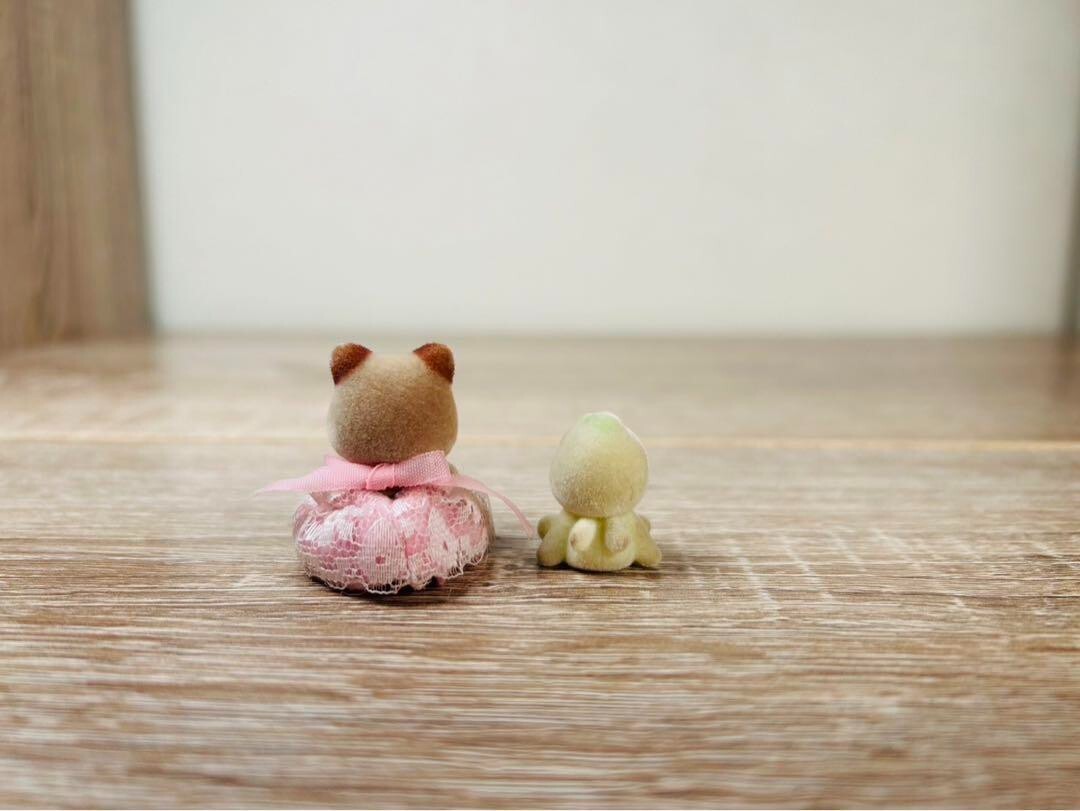 Vintage Rare Sylvanian Families Raccoon and Fairy Set Flower Swing stump