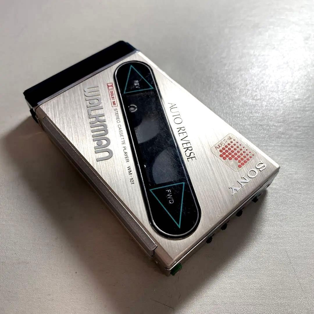 SONY WALKMAN WM-101 Cassette Player (Vintage)