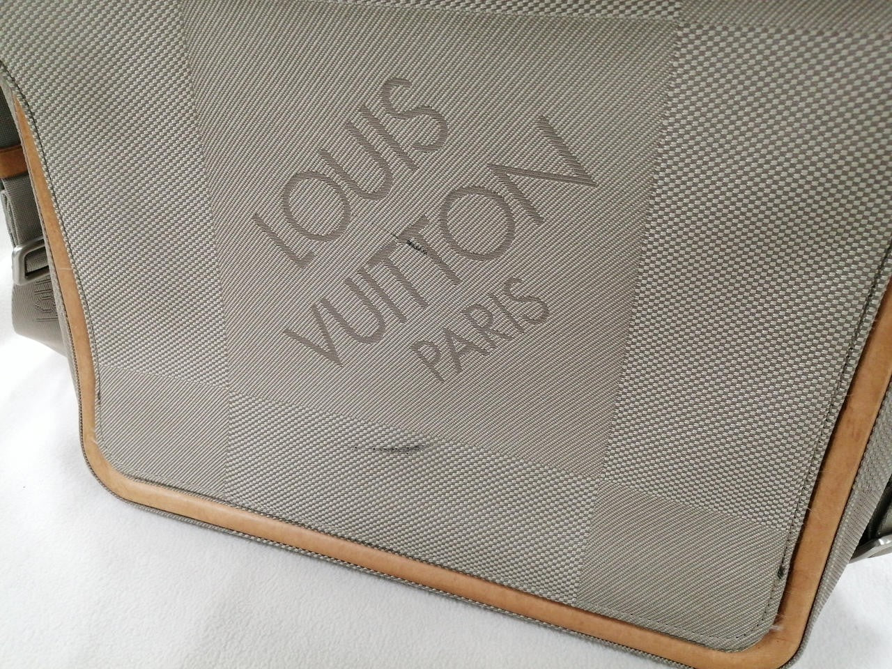 Louis Vuitton Damier Geant Mesage Crossbody Messager Bag M93031 Authentic