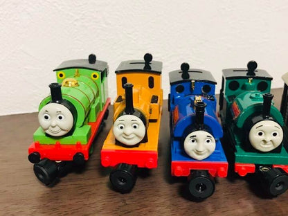 Thomas and Friends Diecast Magnet Train Lot 22pcs Rare Discontinued 1990s Set