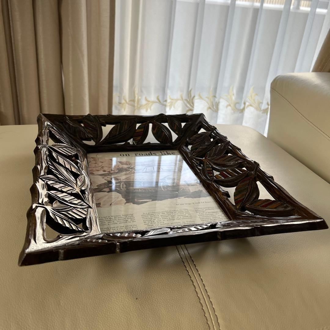 Wooden frame for photographs and paintings, used, Showa retro, rare.