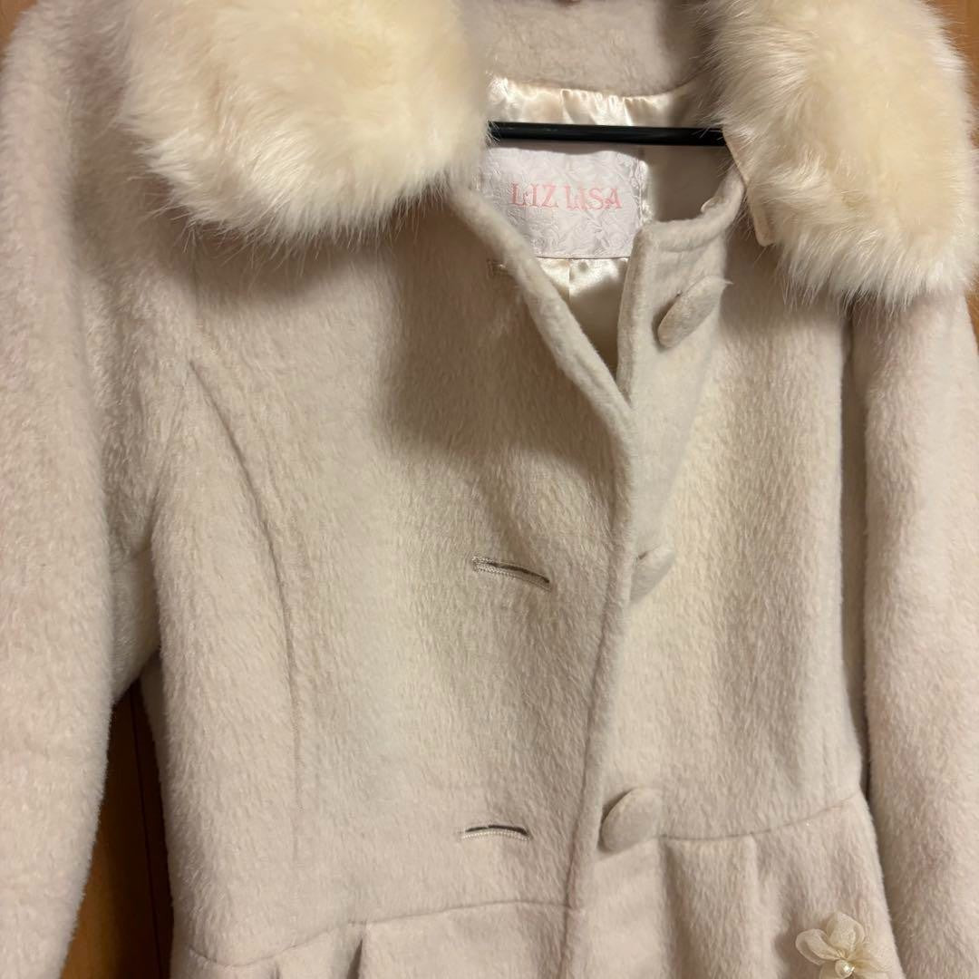 LIZ LISA Creamy White Long Coat 3Dflower