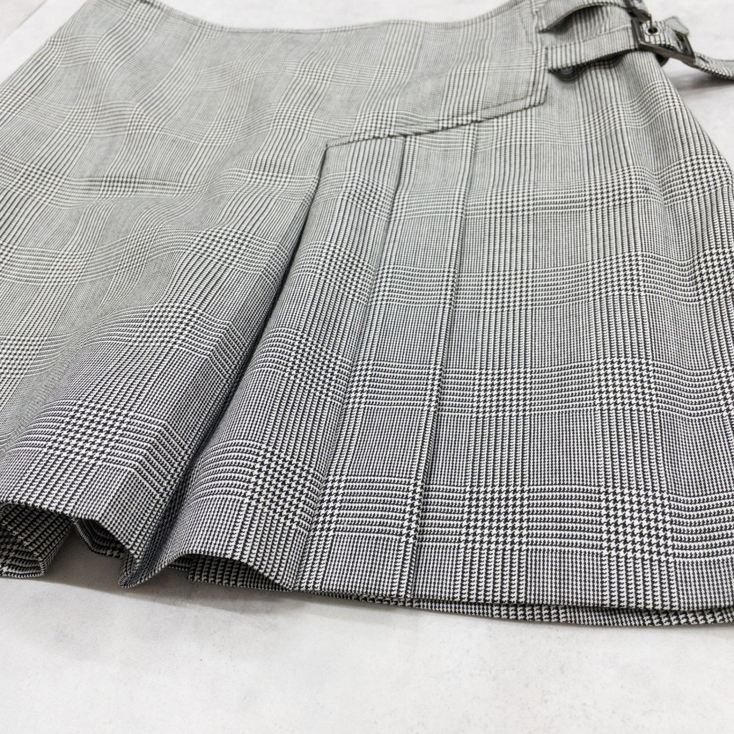 Christian Dior Galliano Houndstooth Plaid Wool Pleated Mini Skirt FR40 Archive