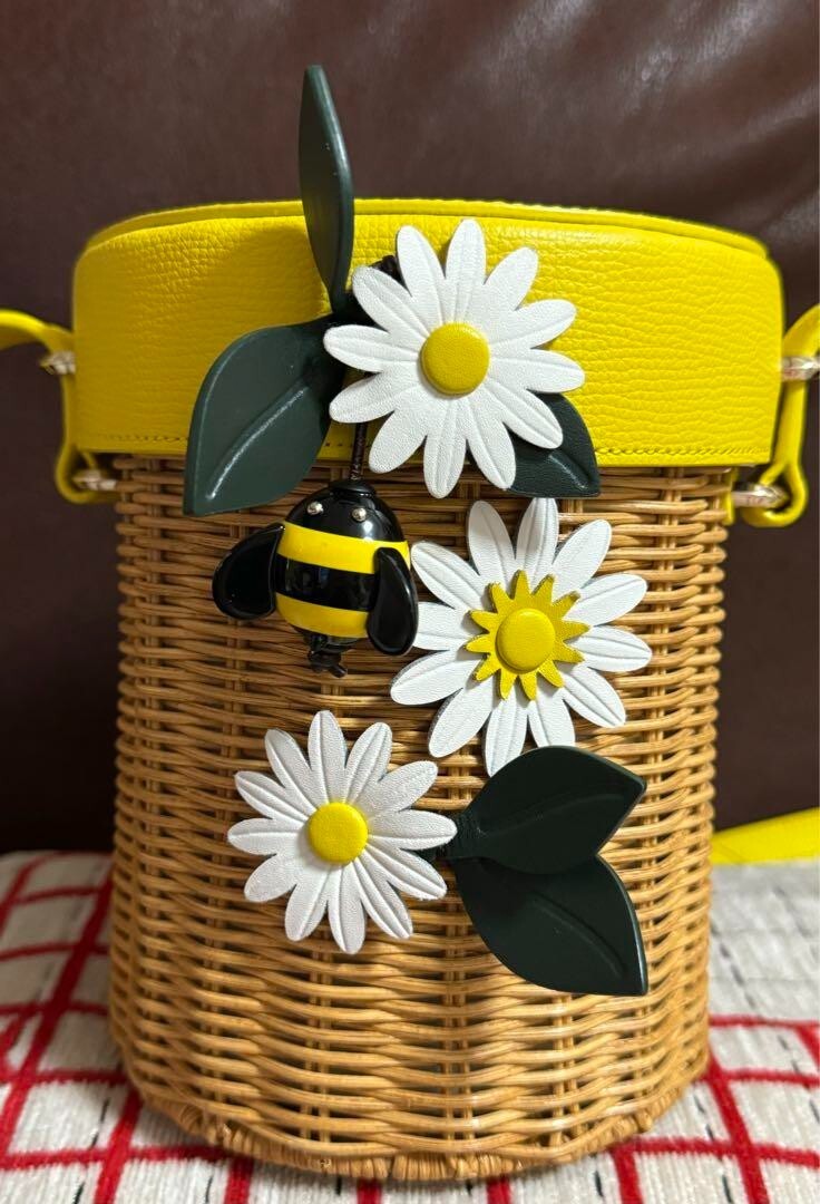 Kate Spade BUZZ HONEY POT Crossbody BEE Wicker Yellow Bag Used