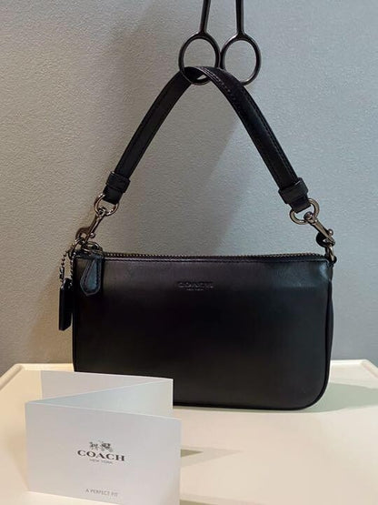 OLD Coach Handbag Pouch Leather Black Authentic from JAPAN