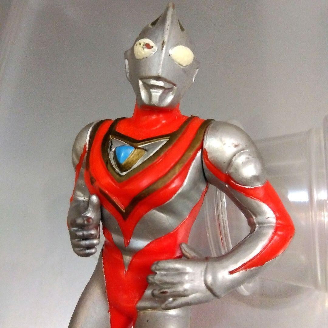 Archival Antique Item: Ultraman 12cm 1998 Tsuburaya Productions