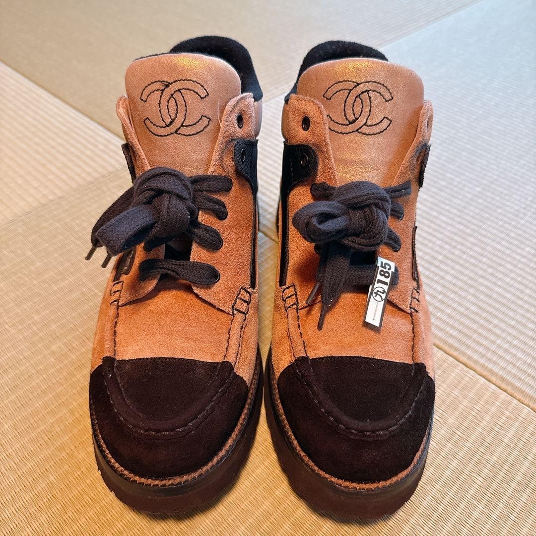 CHANEL Suede Sneakers Beige Brown Logo Embroidery Size 38/JP 23.5 147991K Authen