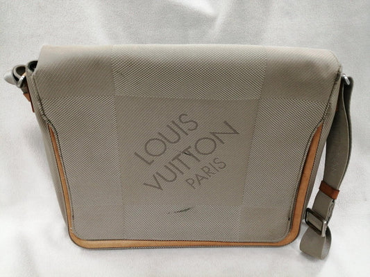 Louis Vuitton Damier Geant Mesage Crossbody Messager Bag M93031 Authentic