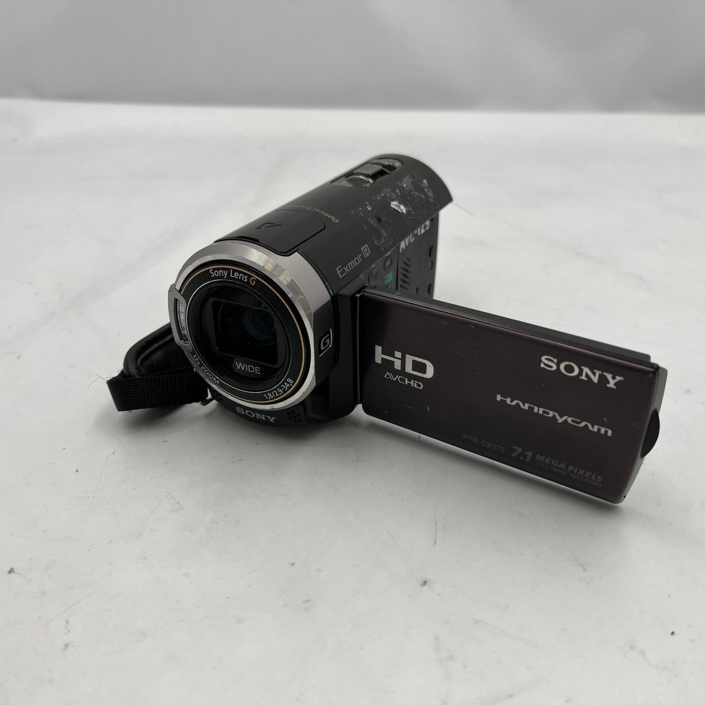 Used SONY HDR-CX370V digital video camera (not tested).