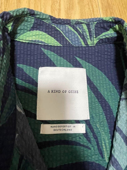 A KIND OF GUISE Men's Shirt M