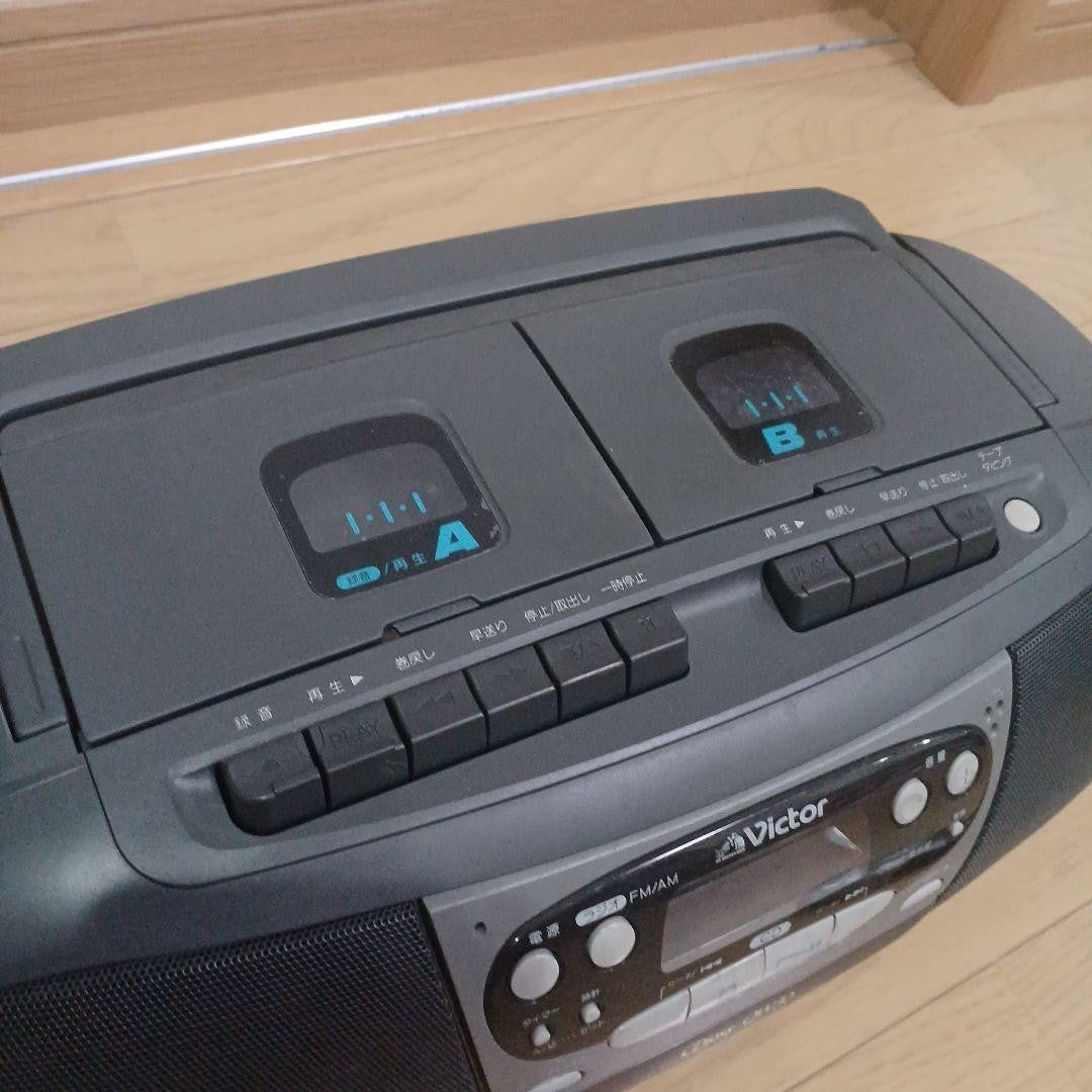 Victor CD radio cassette player with remote control, Showa era retro style.