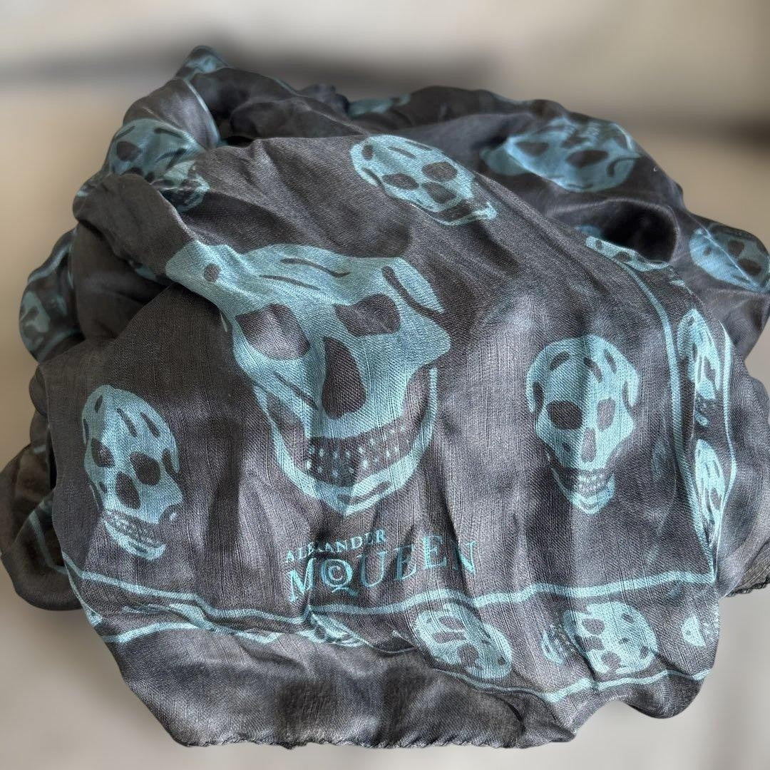 Authentic Alexander McQueen Skull Pattern Silk Scarf Italian Black/Blue