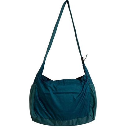 Patagonia Lightweight Travel Courier Shoulder Bag 48813 Green Unisex Women USED