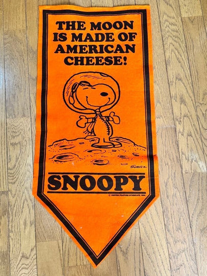 Rare 1970s Snoopy Astronaut Felt Banner Pennant Peanuts Vintage