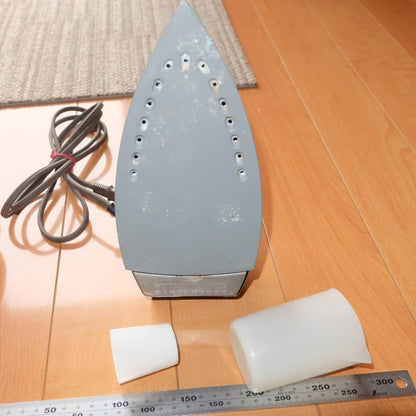 National (Matsushita Electric) Steam Iron NI-700SF - Retro Home Appliance