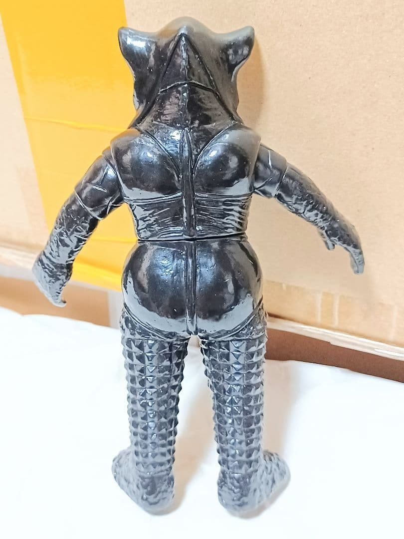 Out of Print Ultra Kaiju Series: Mephilas Starman 18cm Ultraman Sofubi Figure