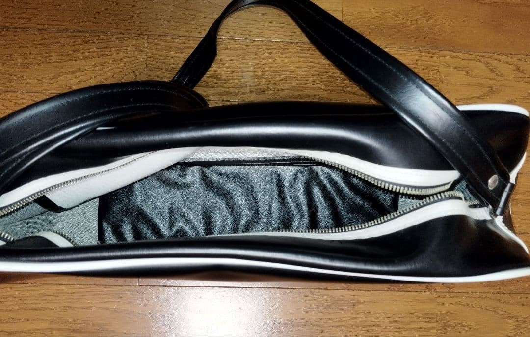 PUMA enamel shoulder bag, vintage black, affordable