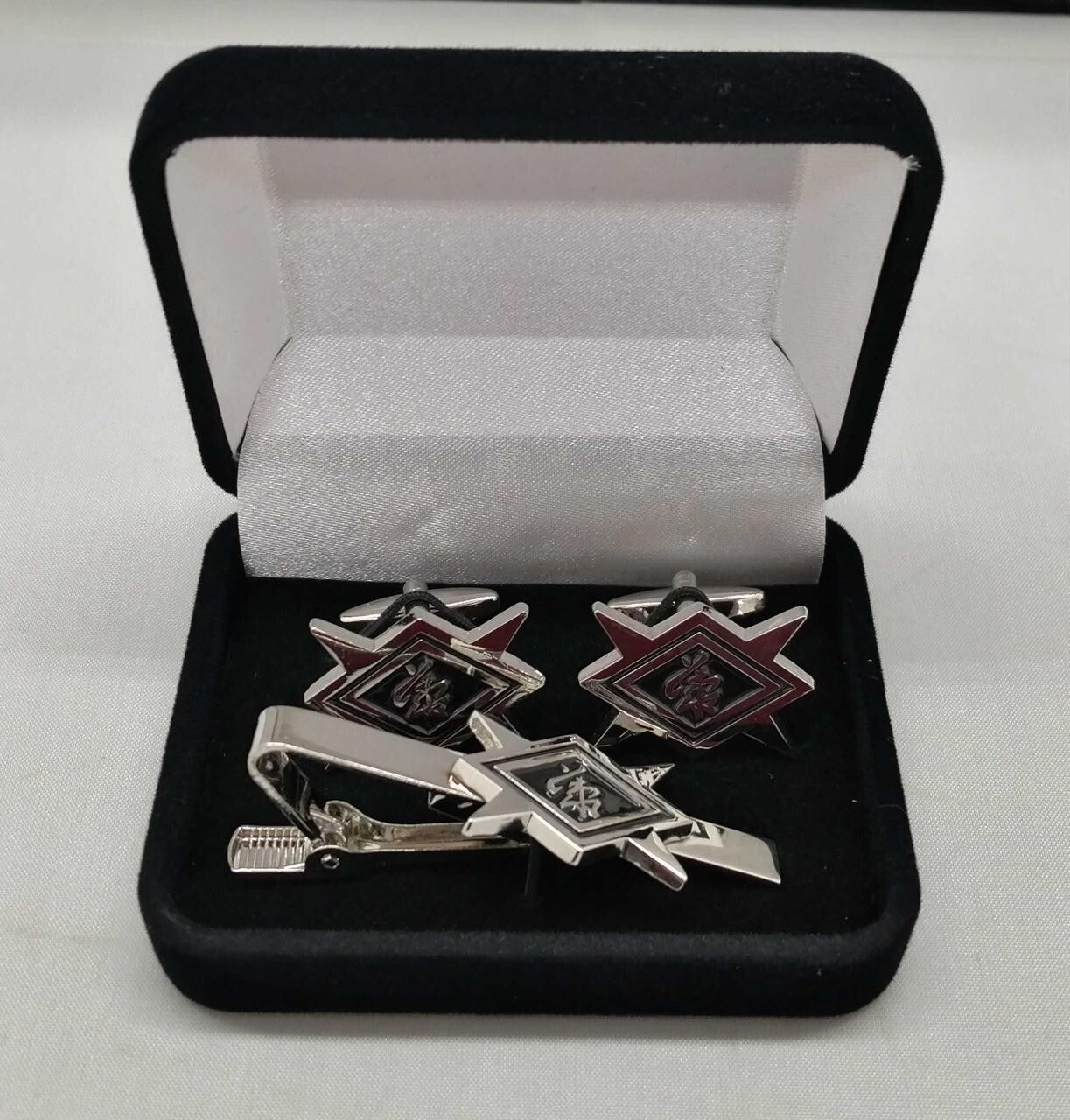 tie pin cufflinks