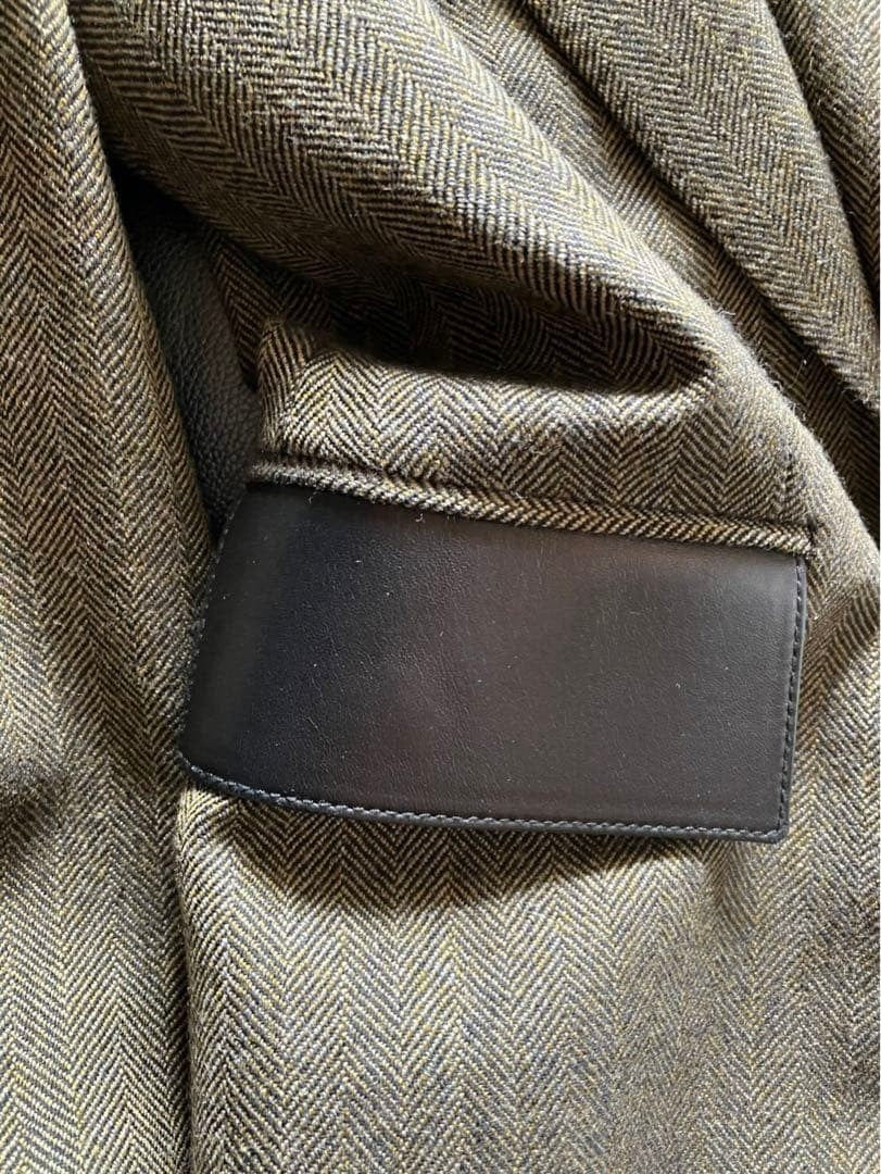 GUCCI Vintage Tweed Set Jacket: Size 40 and Skirt: Size 9 Olive Green Italy