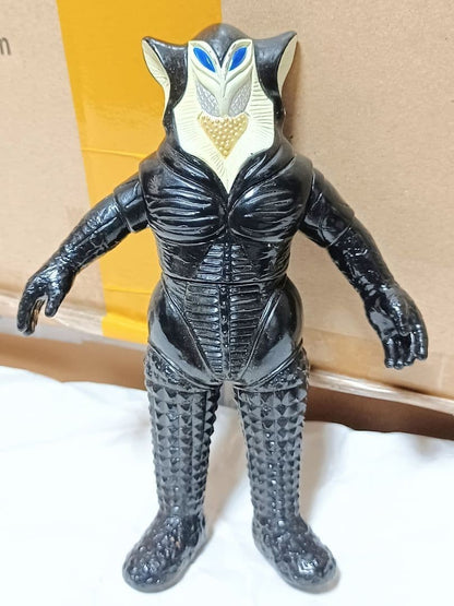 Out of Print Ultra Kaiju Series: Mephilas Starman 18cm Ultraman Sofubi Figure