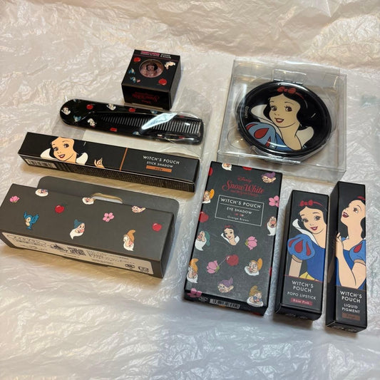 Disney Store Snow White Makeup Brush Eyeshadow Palette Cosmetic Set New