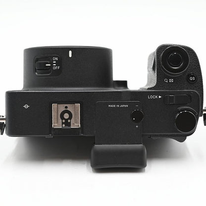 SIGMA sd Quattro H body Sigma mirrorless single-lens reflex camera