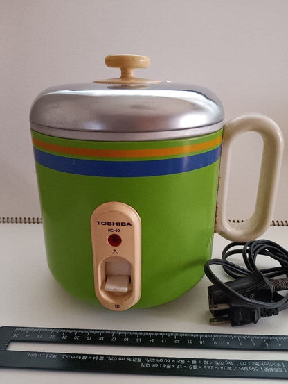 Showa-era home appliance, retro electric rice cooker, Toshiba.