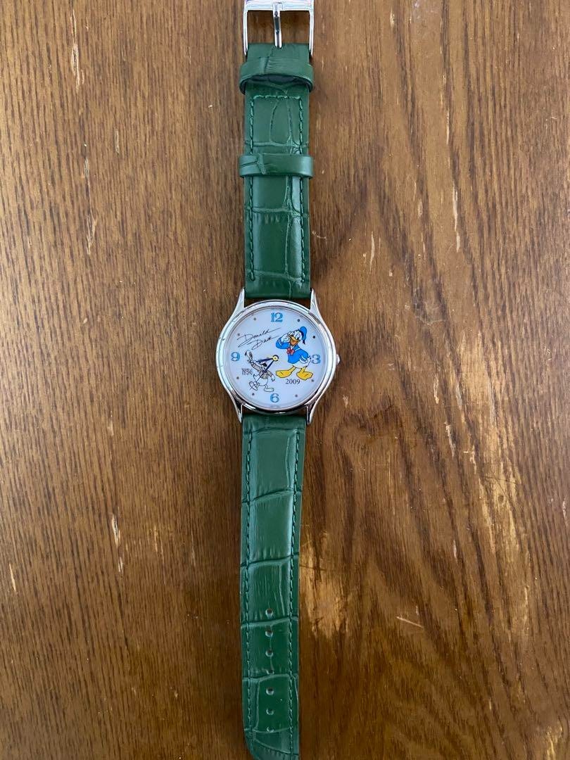 Citizen Disney Donald Duck Solar Watch Boys Size Stylish Design for Women