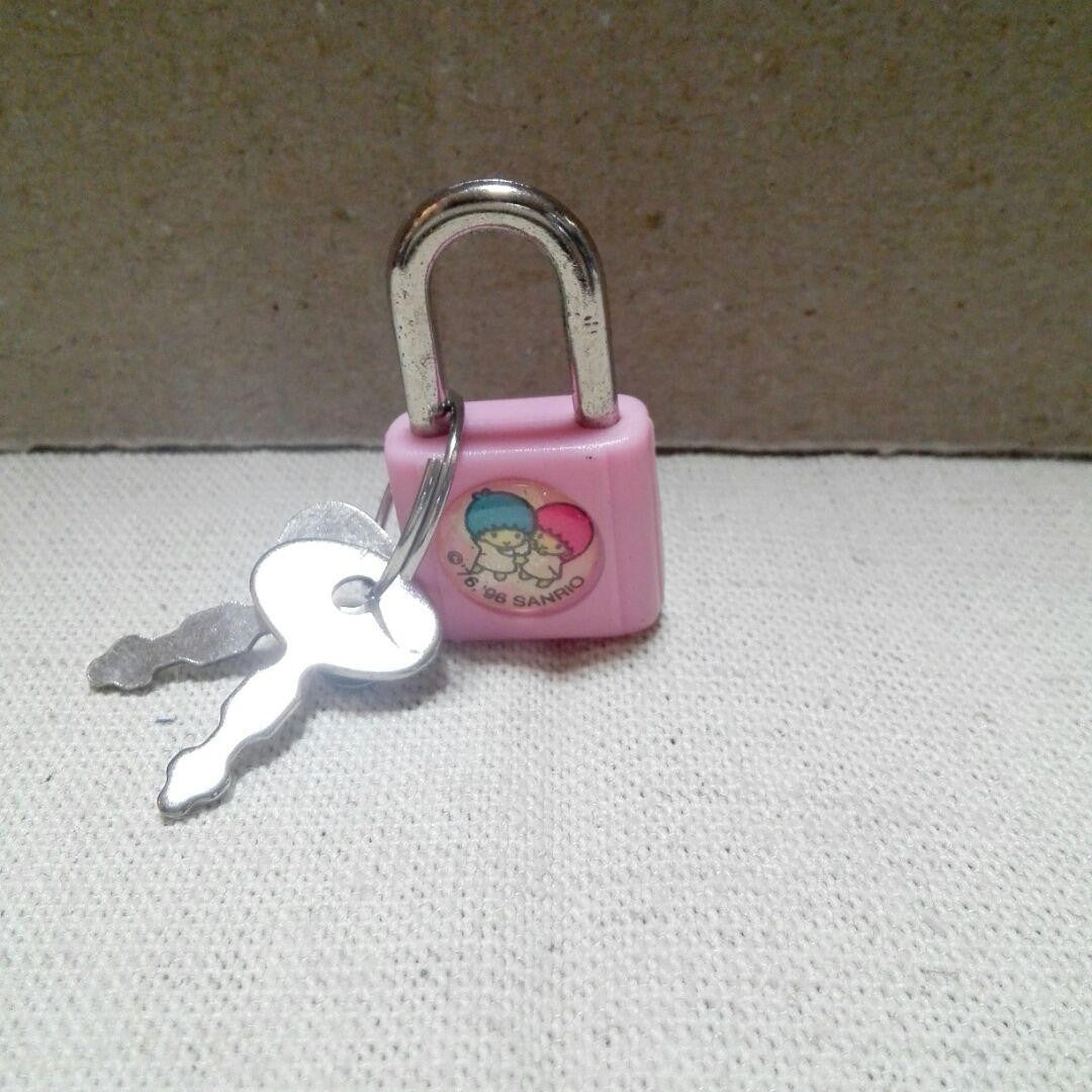 Sanrio Little Twin Stars Kiki Lala Padlock Key Chain Vintage Retro 1996 unused
