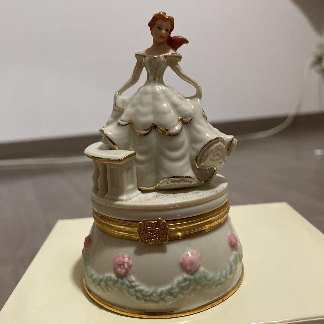 LENOX Disney Showcase Beauty and the Beast Bell and Beast 11.5×6cm Used