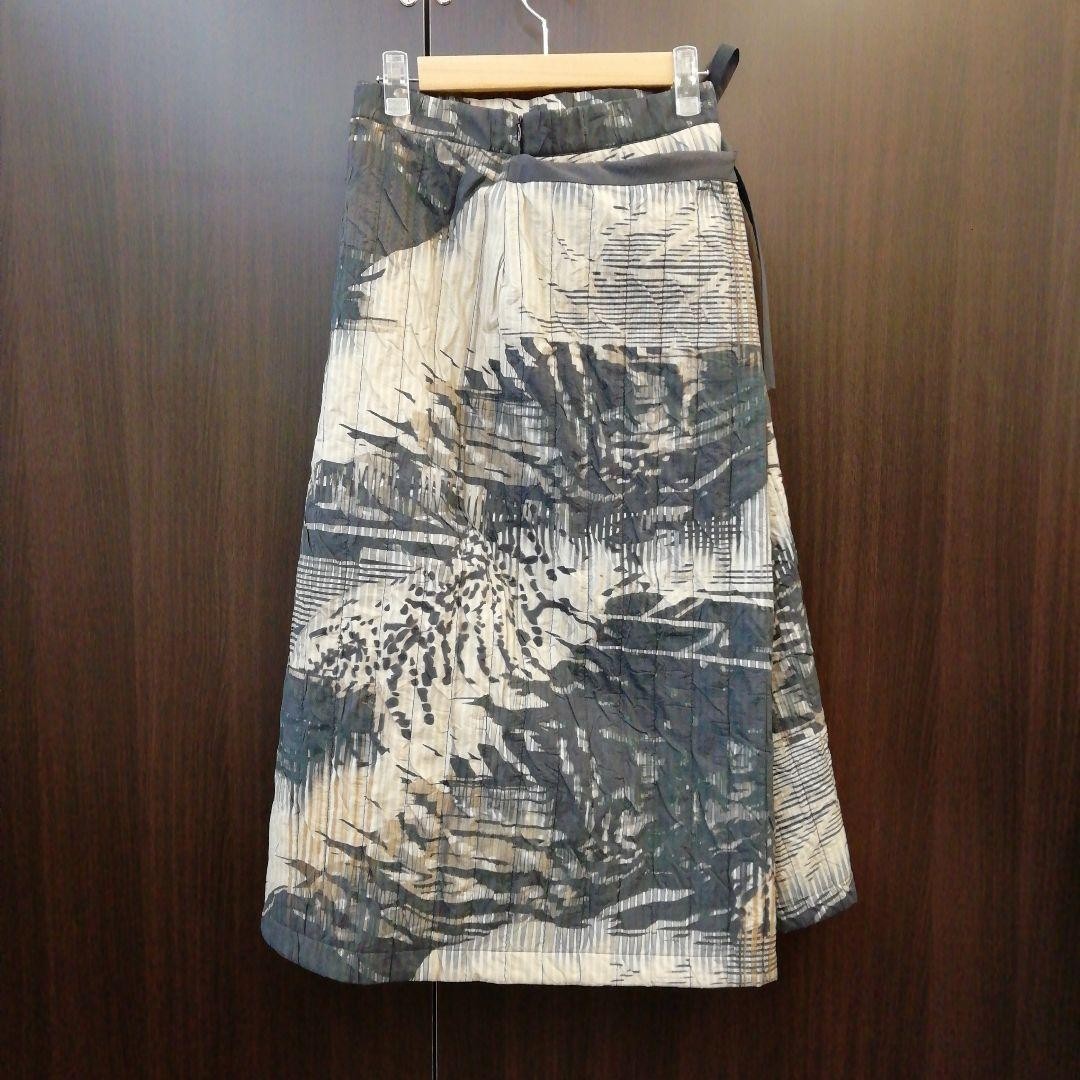 HENRIK VIBSKOV Quilted Design Skirt Beige XS Graphic 68cm Waist 77cm Length