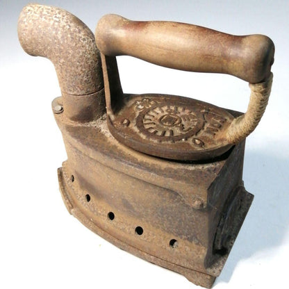 [Antique] Antique iron, interior, Showa Retro.