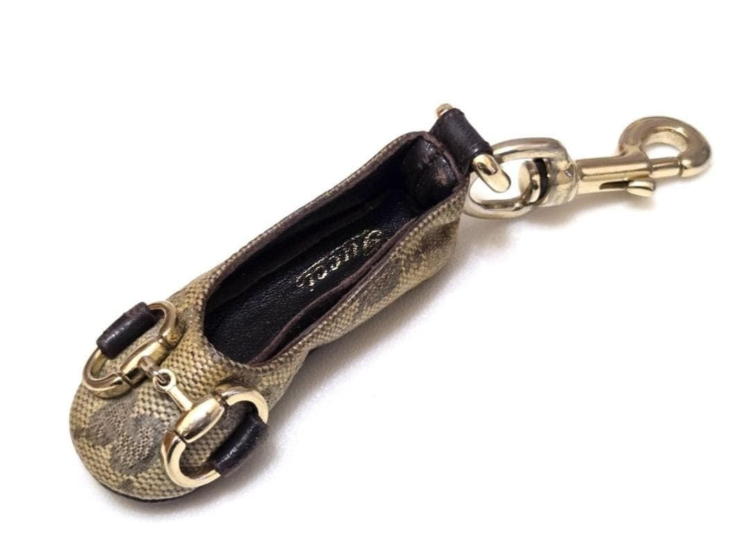 GUCCI GG Leather Strap Shoes Key Holder Rare Bag charm Fashion Accessories F169