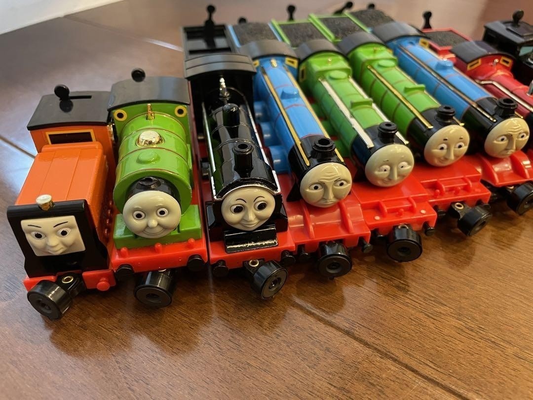 Thomas & Friends Die-Cast Train Set 24-Pack with Collectible Engines Collection