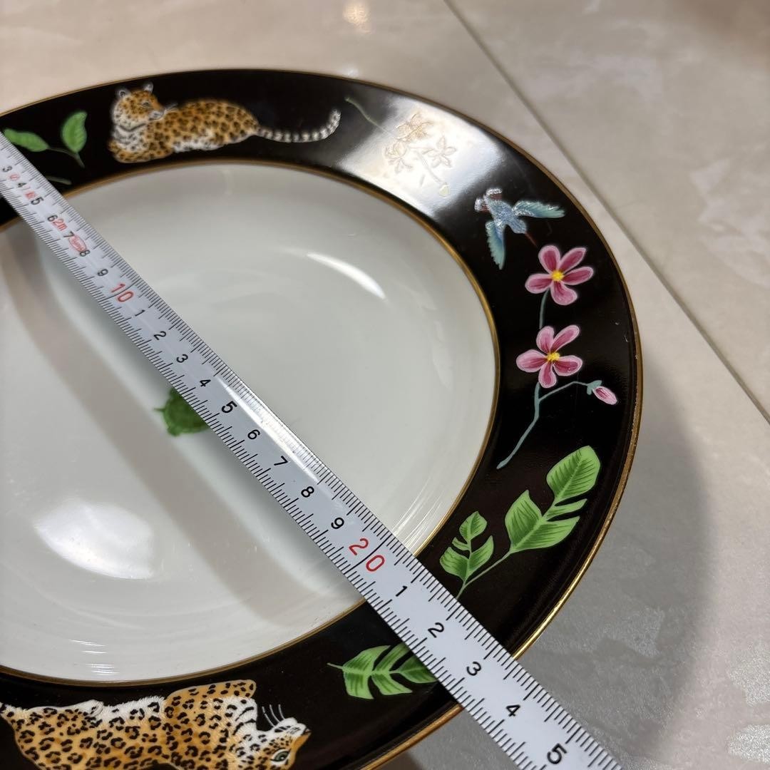 Rare LYNN CHASE Jaguar Jungle Deep Plate Approx. 23cm Porcelain, Round Used